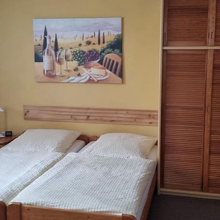 Gaestezimmer Kaempfe 魏玛 外观 照片